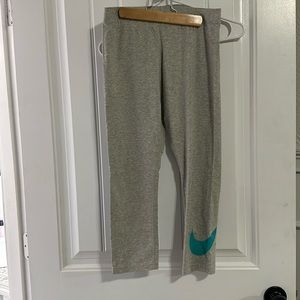 Nike Crop Leggings